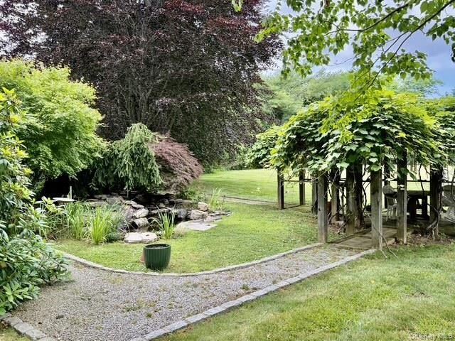 Nestled in the heart of the North Fork, this beautiful 4-bedroom - photo 18