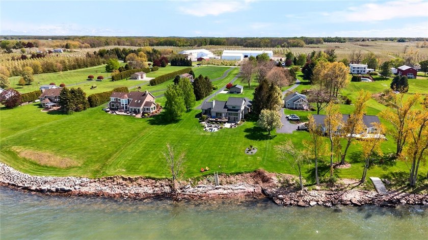 Quintessential country lake living awaits! Breathtaking Lake - photo 2