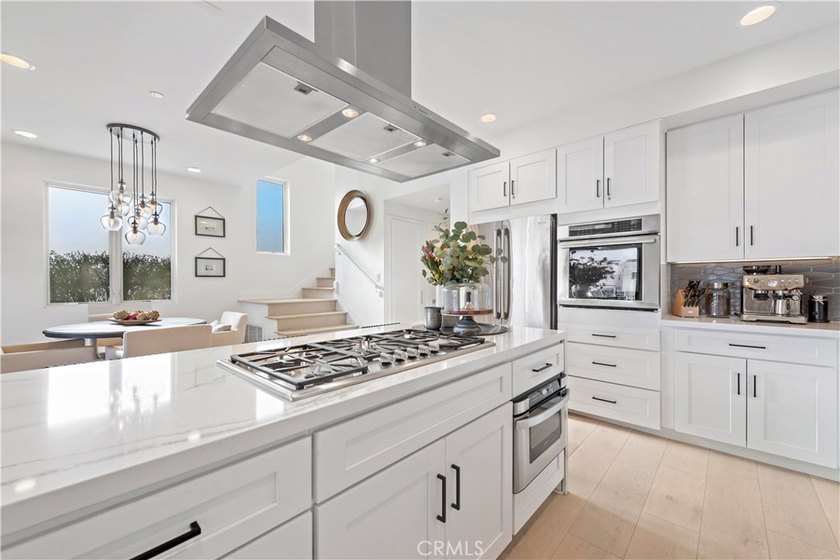 Located in the heart of Corona del Mar Village, this home - photo 26