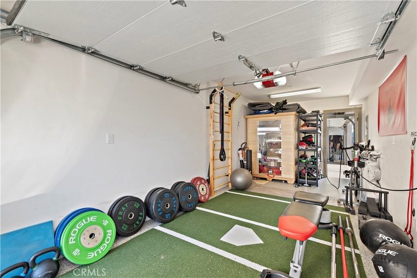 Located in the heart of Corona del Mar Village, this home - photo 32