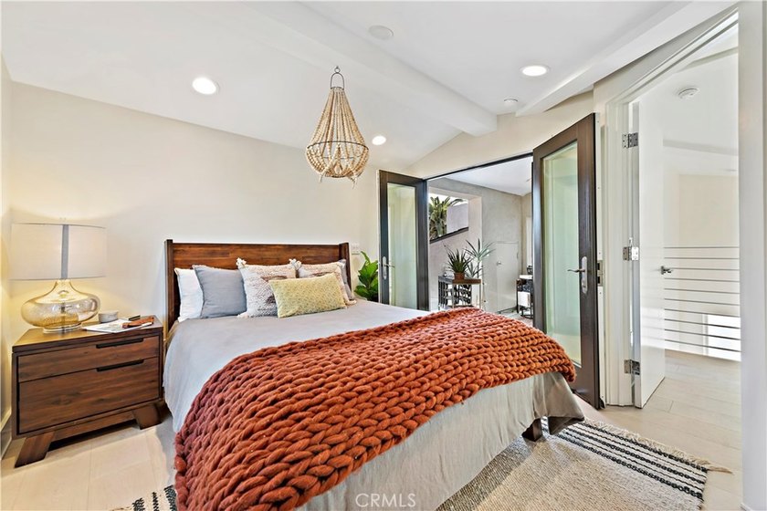 Located in the heart of Corona del Mar Village, this home - photo 45