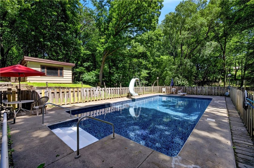 Welcome to 490 Van Voorhis Ave! Offered for the first time in - photo 11