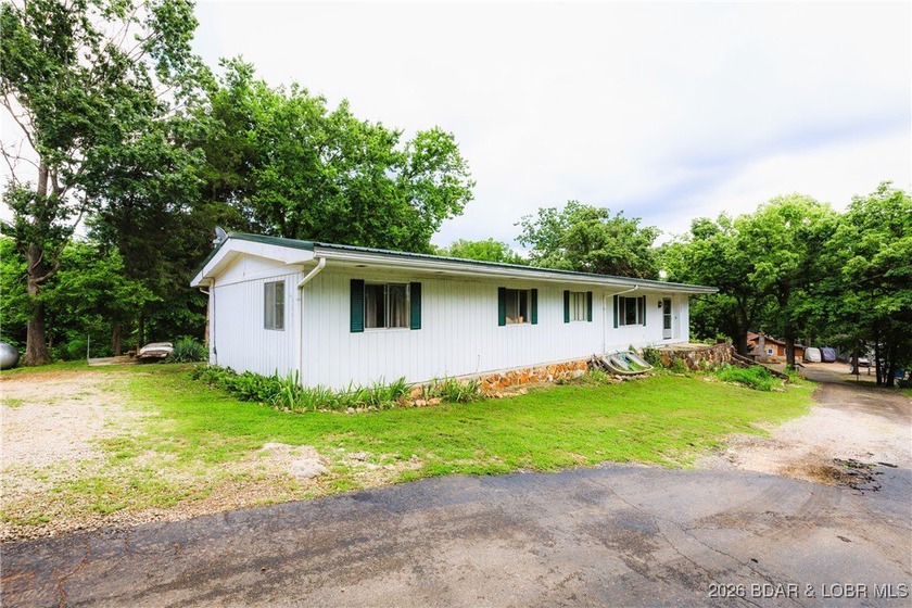 BACK ON THE MARKET AT NO FAULT OF THE SELLER! Motivated seller - photo 3