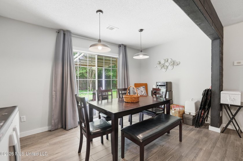 Welcome to your beautifully updated 3-bedroom, 2-bathroom home - photo 15