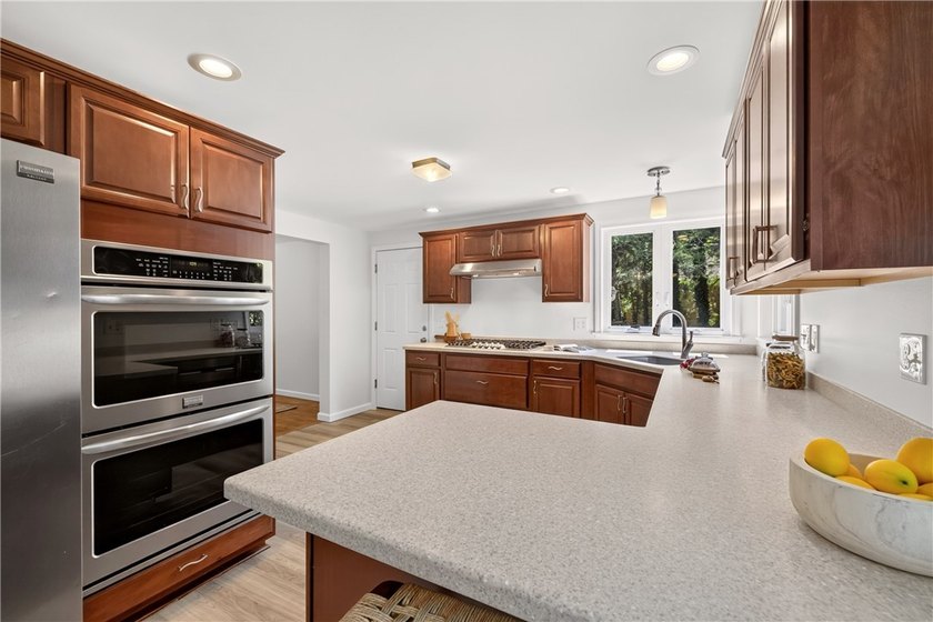 Welcome to 490 Van Voorhis Ave! Offered for the first time in - photo 16