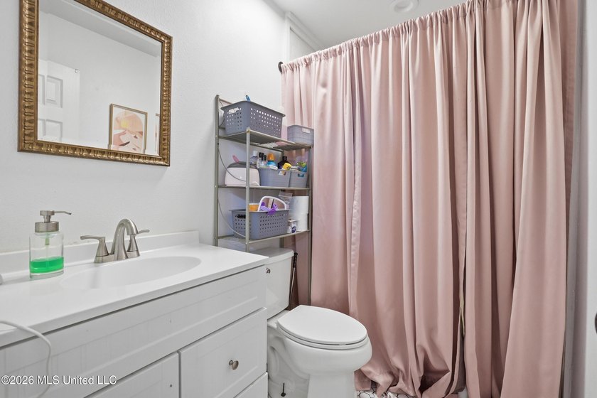 Welcome to your beautifully updated 3-bedroom, 2-bathroom home - photo 27