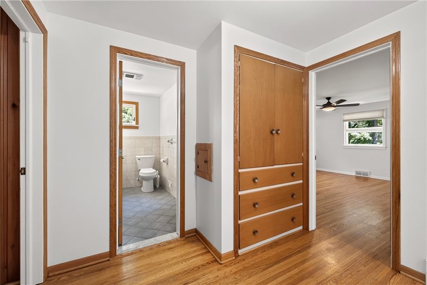 Welcome to 490 Van Voorhis Ave! Offered for the first time in - photo 28