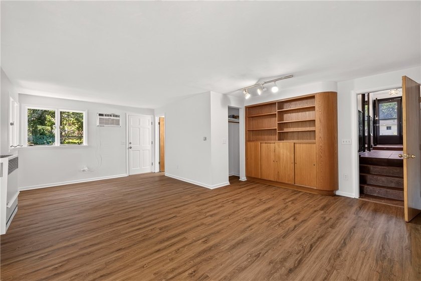 Welcome to 490 Van Voorhis Ave! Offered for the first time in - photo 38