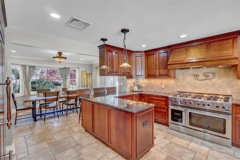 Welcome to 3014 Davis Place - A beautifully renovated - photo 9