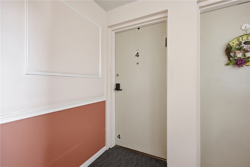 Welcome to effortless living at 136 Denrose Dr! This charming - photo 3