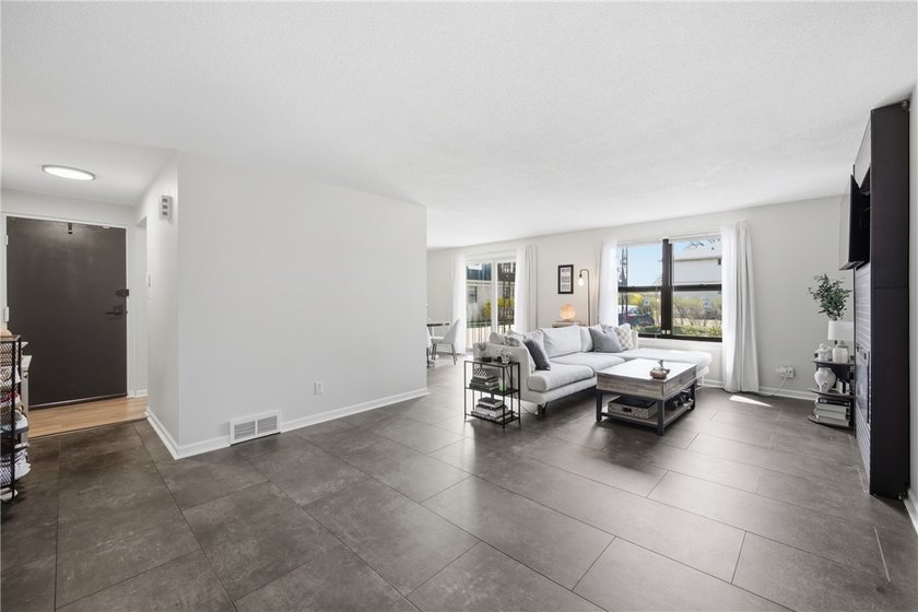 Welcome to effortless living at 136 Denrose Dr! This charming - photo 5