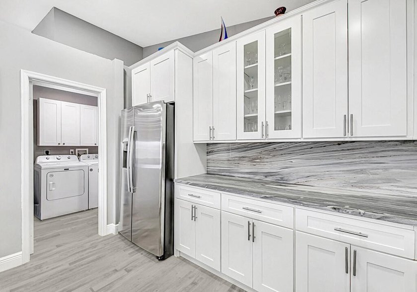 ENORMOUS GREAT ROOM! ONE OF A KIND OPEN FLOOR PLAN! LIKE NEW! - photo 15