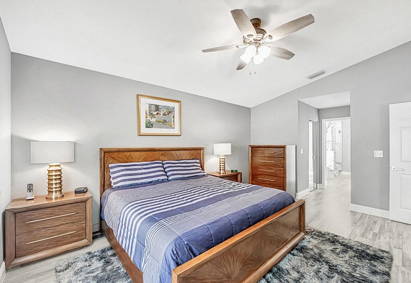 ENORMOUS GREAT ROOM! ONE OF A KIND OPEN FLOOR PLAN! LIKE NEW! - photo 20