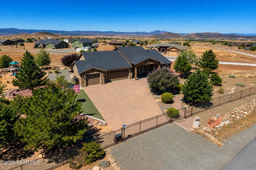 Nestled in the breathtaking Legend Hills community at the base - photo 3