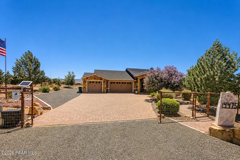 Nestled in the breathtaking Legend Hills community at the base - photo 5