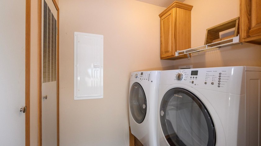 Whether you're searching for a year-round residence or the - photo 12