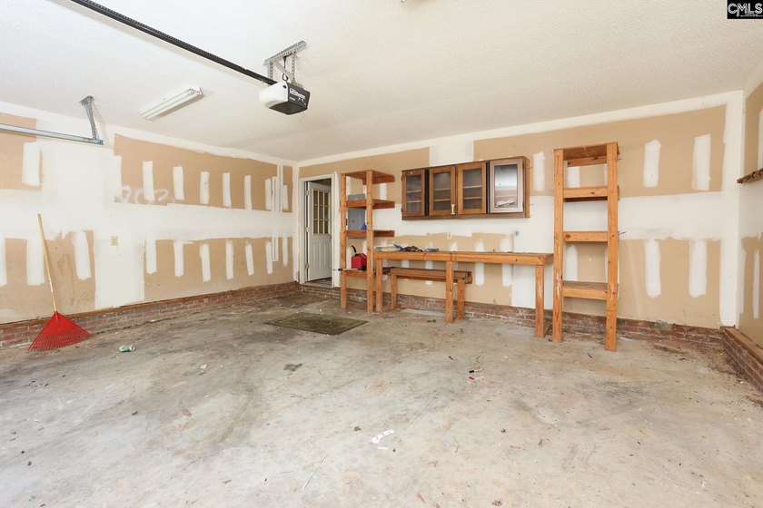 Investor Special in Desirable Lexington! Opportunity awaits at - photo 14