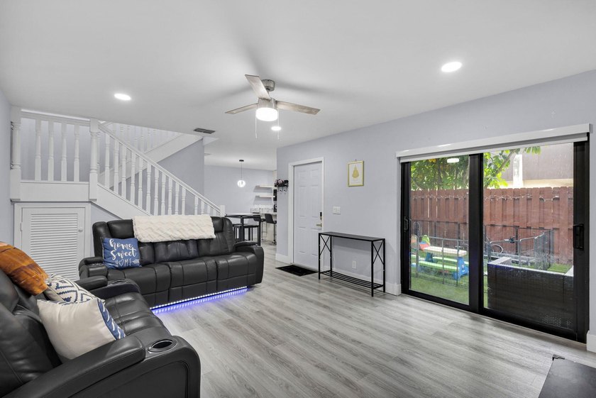 Welcome to this beautifully remodeled 2 bedroom, 1.5 bathroom - photo 14