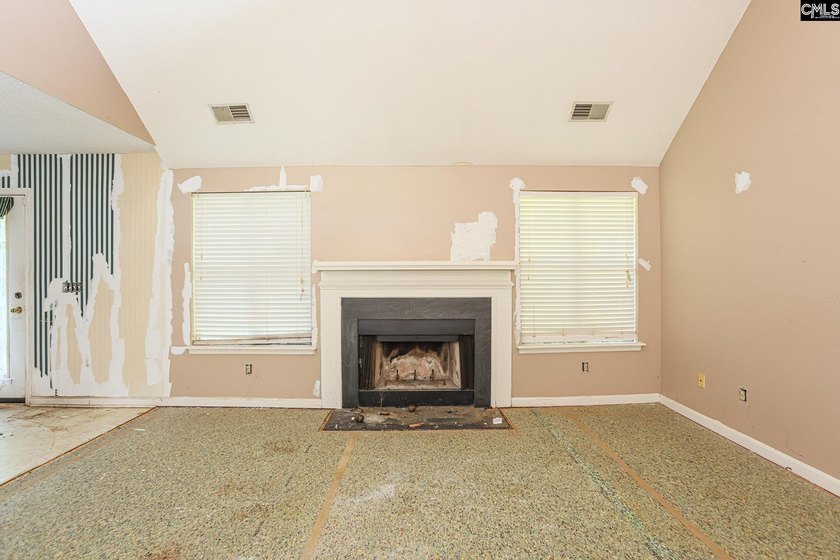 Investor Special in Desirable Lexington! Opportunity awaits at - photo 17