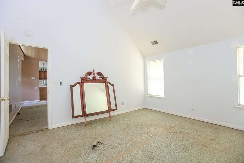 Investor Special in Desirable Lexington! Opportunity awaits at - photo 19