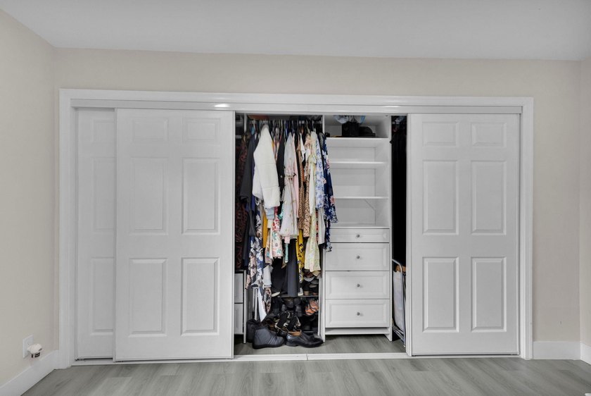 Welcome to this beautifully remodeled 2 bedroom, 1.5 bathroom - photo 19
