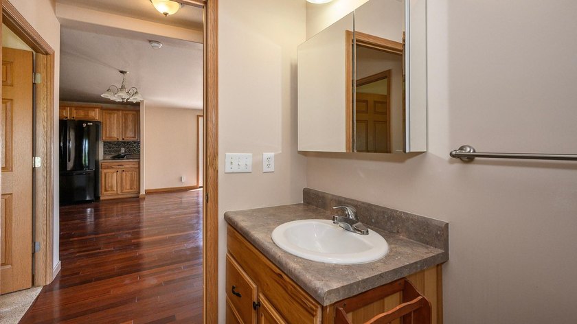 Whether you're searching for a year-round residence or the - photo 20