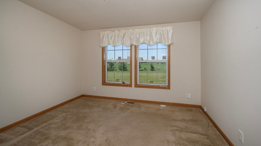 Whether you're searching for a year-round residence or the - photo 21