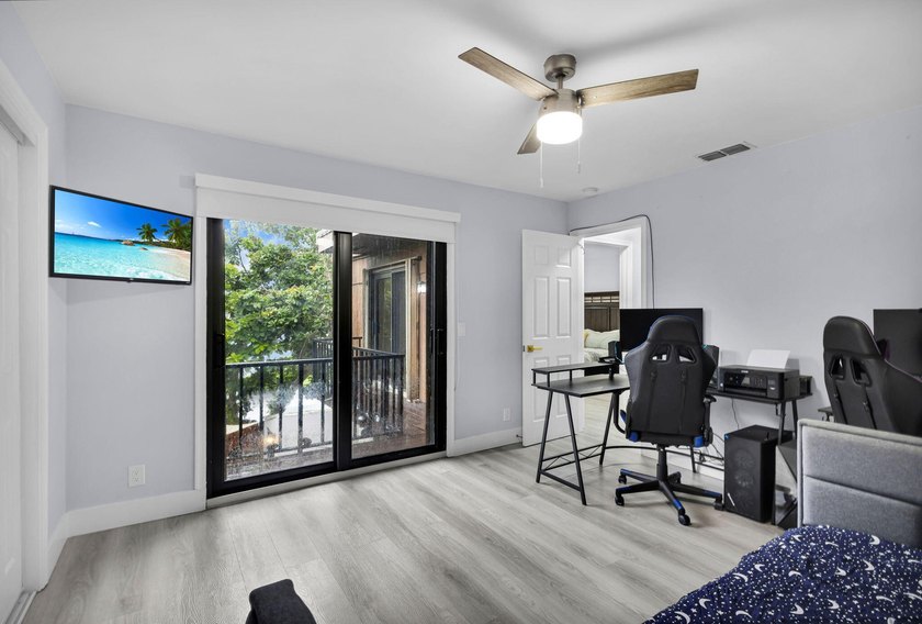 Welcome to this beautifully remodeled 2 bedroom, 1.5 bathroom - photo 25