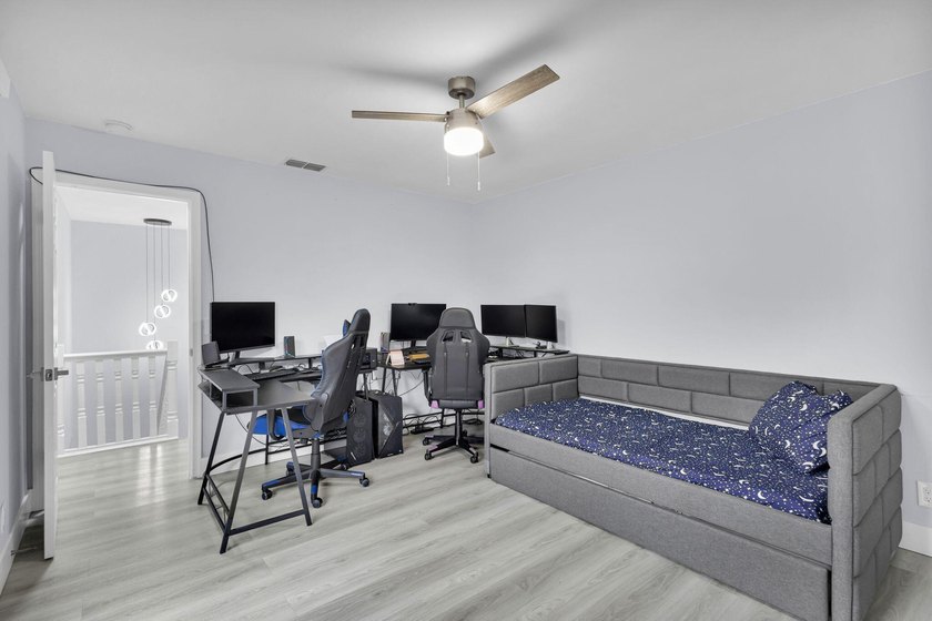Welcome to this beautifully remodeled 2 bedroom, 1.5 bathroom - photo 26