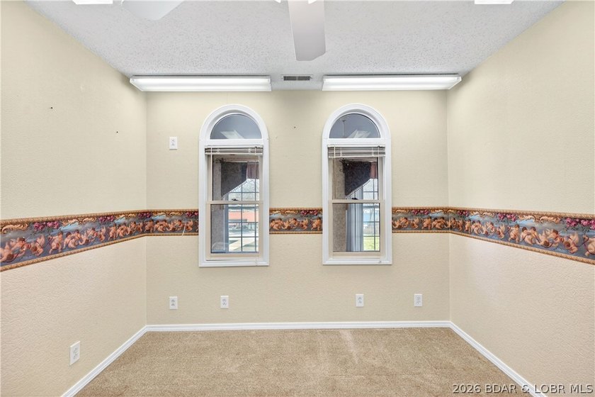 Welcome to your private lake-view retreat at 33268 Greenwood Rd! - photo 27