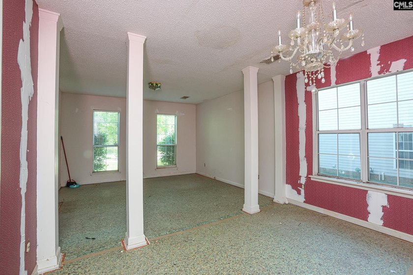 Investor Special in Desirable Lexington! Opportunity awaits at - photo 29