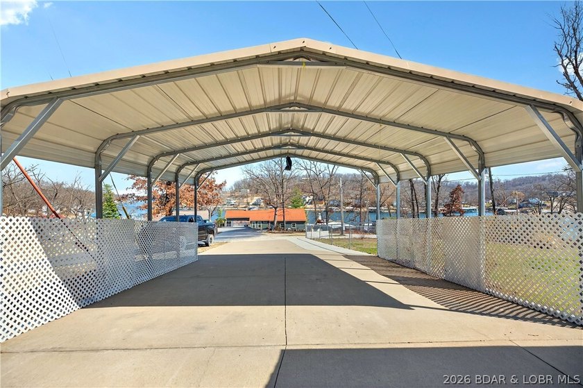 Welcome to your private lake-view retreat at 33268 Greenwood Rd! - photo 30