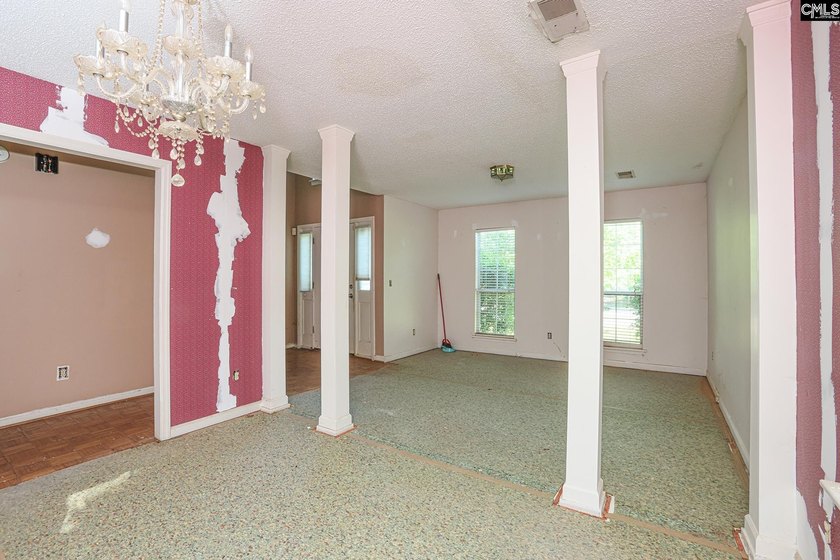 Investor Special in Desirable Lexington! Opportunity awaits at - photo 30