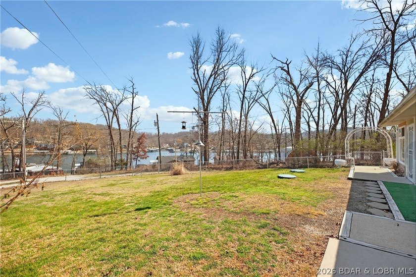 Welcome to your private lake-view retreat at 33268 Greenwood Rd! - photo 31