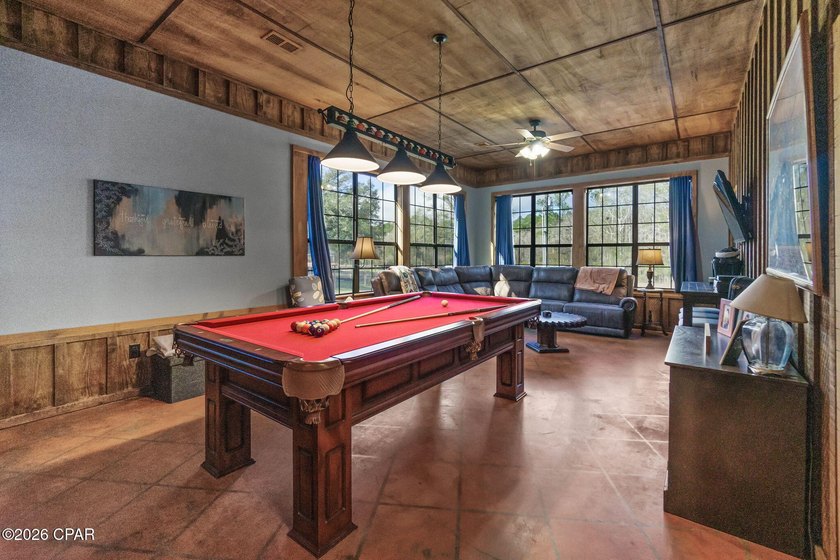 Two Homes!! Beautiful 6.69-acre estate offering a main residence - photo 4