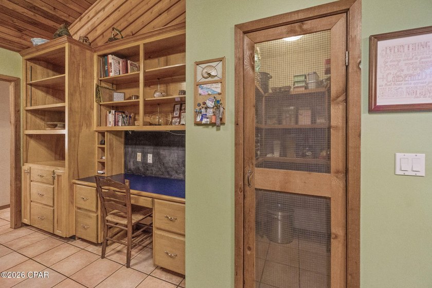 Two Homes!! Beautiful 6.69-acre estate offering a main residence - photo 6