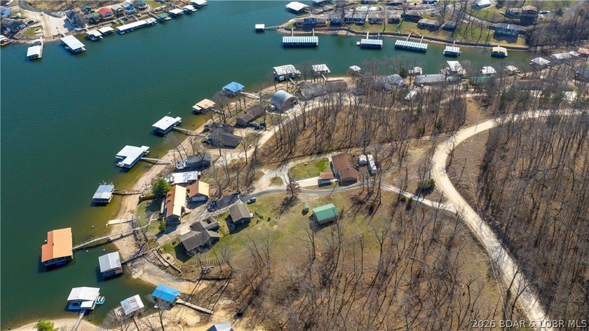 Welcome to your private lake-view retreat at 33268 Greenwood Rd! - photo 41
