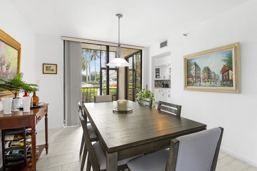 Welcome to this exceptional garden apartment, a rare find with - photo 14