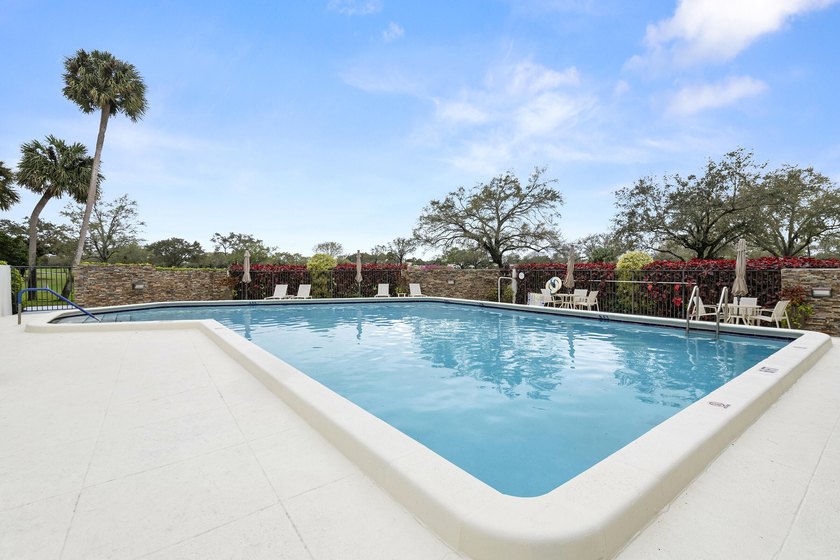 Welcome to this exceptional garden apartment, a rare find with - photo 25