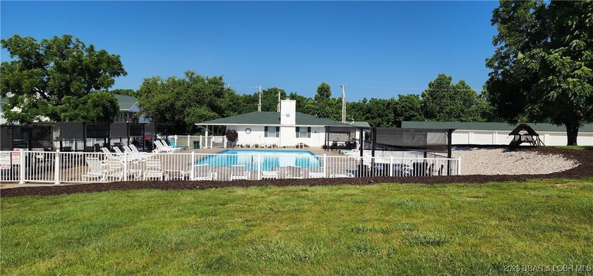 NO BUILDING HEIGHT RESTRICTIONS!!! AMAZING LAKE VIEW! Discover - photo 6