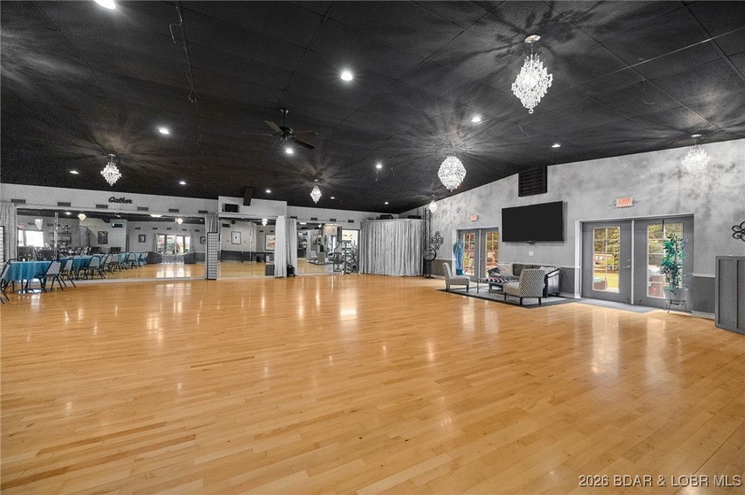 Located in Osage Beach, ZONED I-1, This Wonderful COMMERCIAL - photo 10