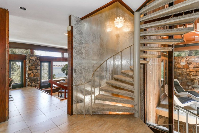 LUXURY PROPERTY AUCTION: 14-28 July. Accepting starting bids - photo 8