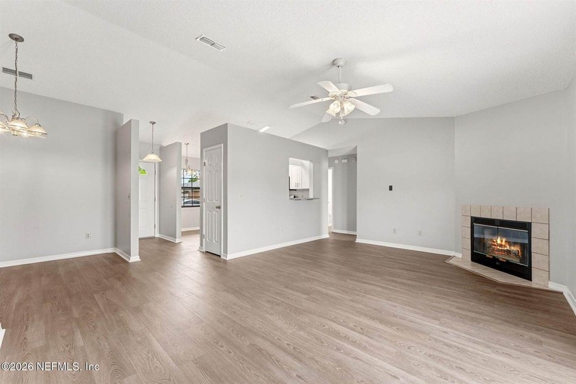 Welcome Home to Cinnamon Lakes! This 3 bedroom, 2 bath gem is - photo 12