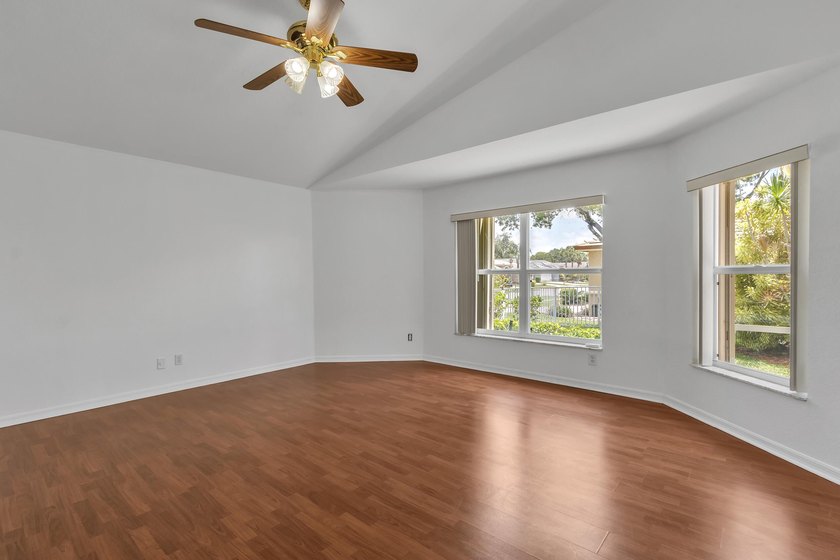 MOTIVATED AND READY TO SELL!! Welcome home to this - photo 15