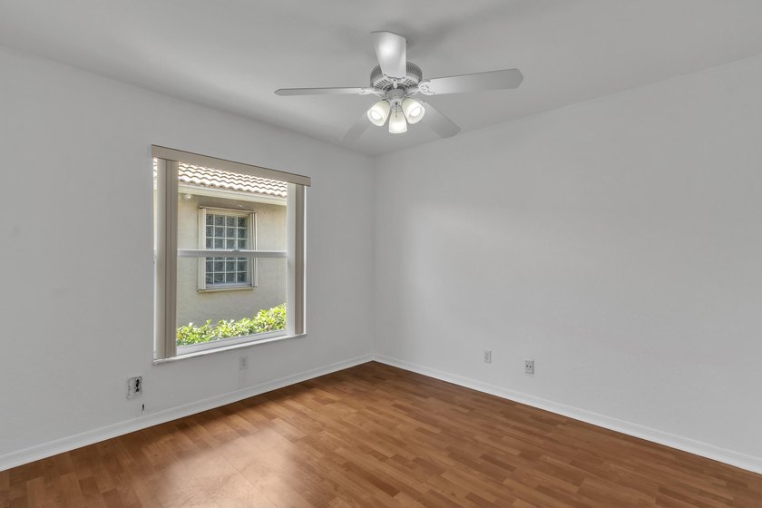 MOTIVATED AND READY TO SELL!! Welcome home to this - photo 22