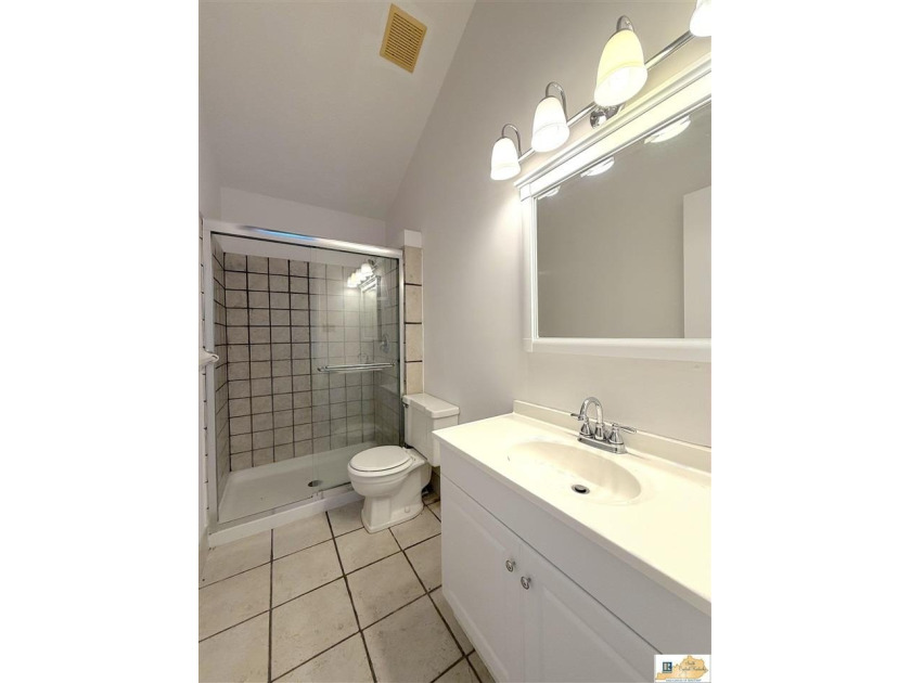 LAKE LIVING AT IT'S BEST ! UNIT R-7 Whether you're an avid - photo 31