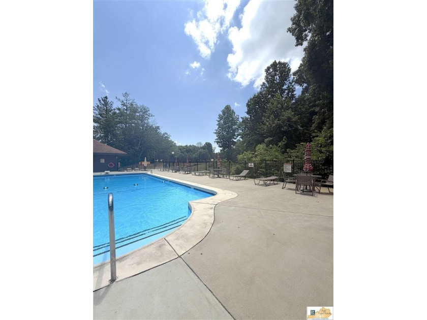 LAKE LIVING AT IT'S BEST ! UNIT R-7 Whether you're an avid - photo 38