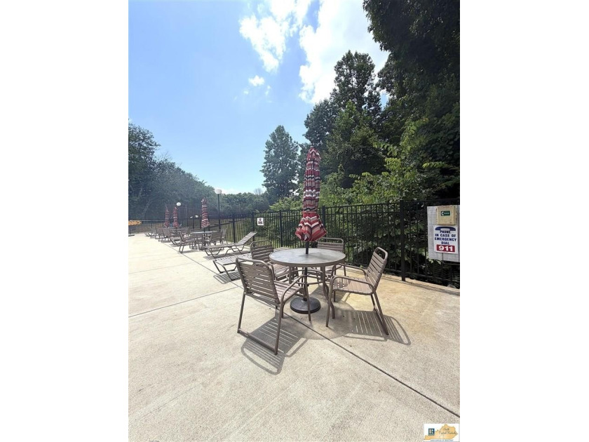 LAKE LIVING AT IT'S BEST ! UNIT R-7 Whether you're an avid - photo 40