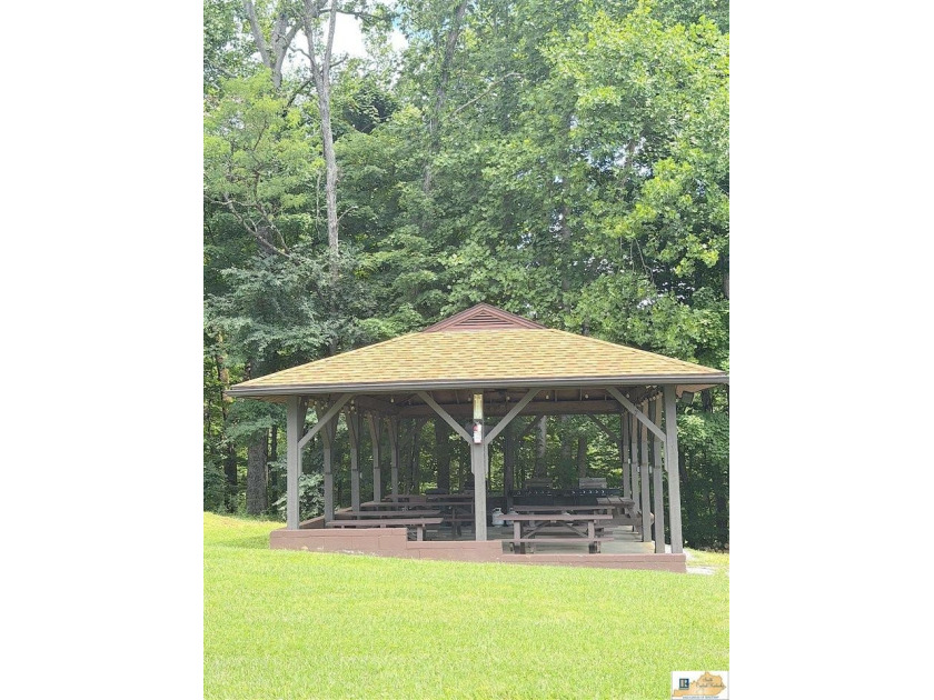 LAKE LIVING AT IT'S BEST ! UNIT R-7 Whether you're an avid - photo 44