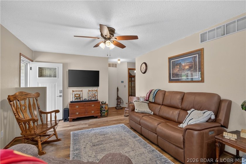 Recently remodeled 3-bedroom, 2-bath home in the heart of - photo 15